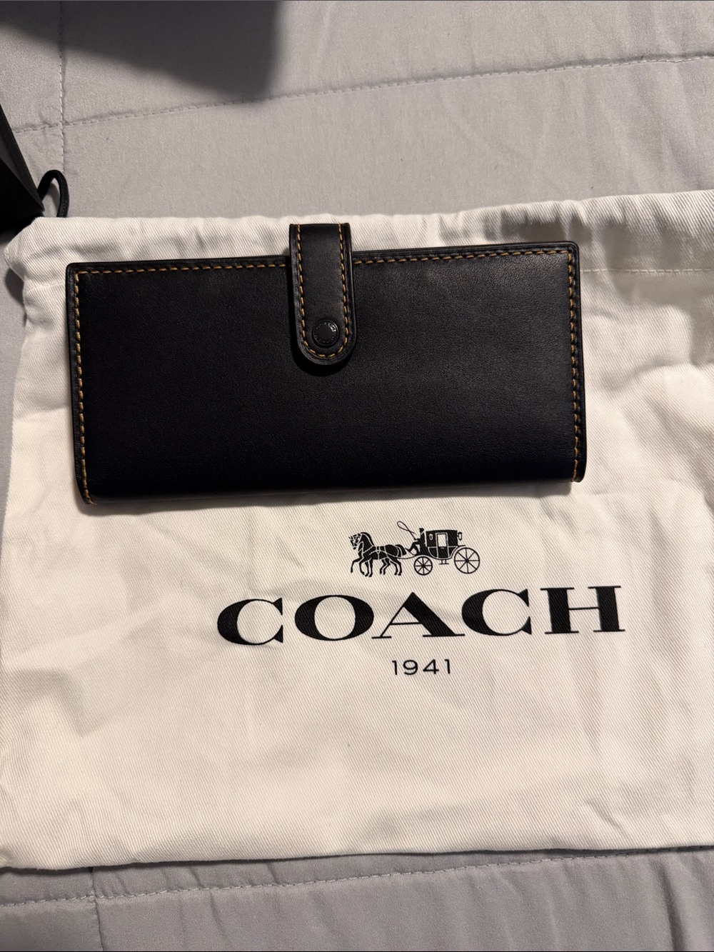 COACH Black Leather Snap-Tab Card & Key Holder